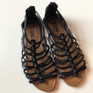 Women’s 7 1/2 black gladiator sandals